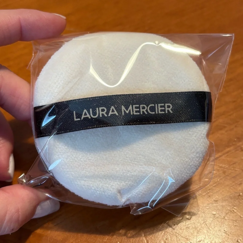 Laura Mercier Translucent Indulgent Icons Loose Setting Powder & Puff
